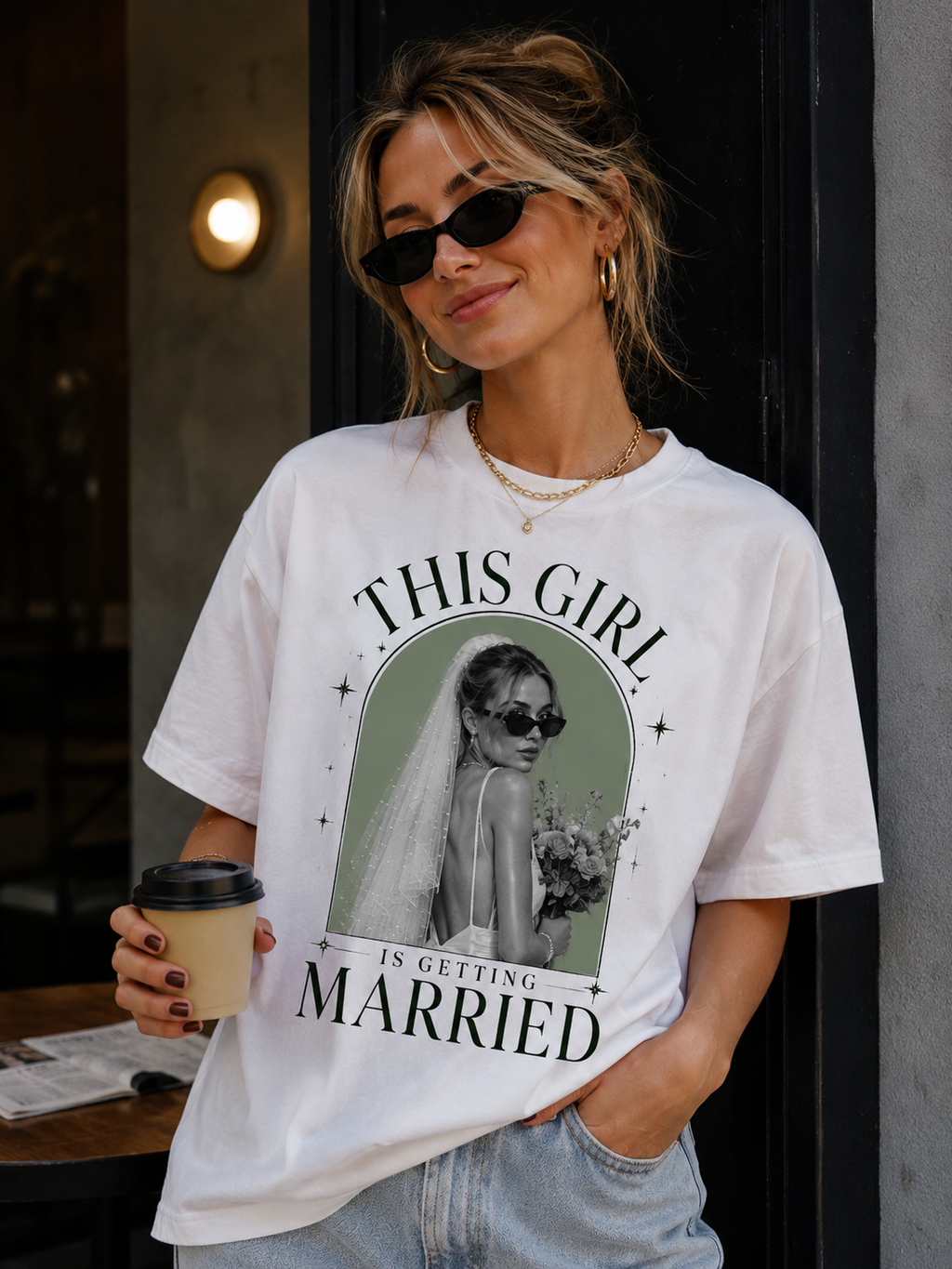 Personalisiertes JGA Shirt mit eigenem Foto – "Editorial"
